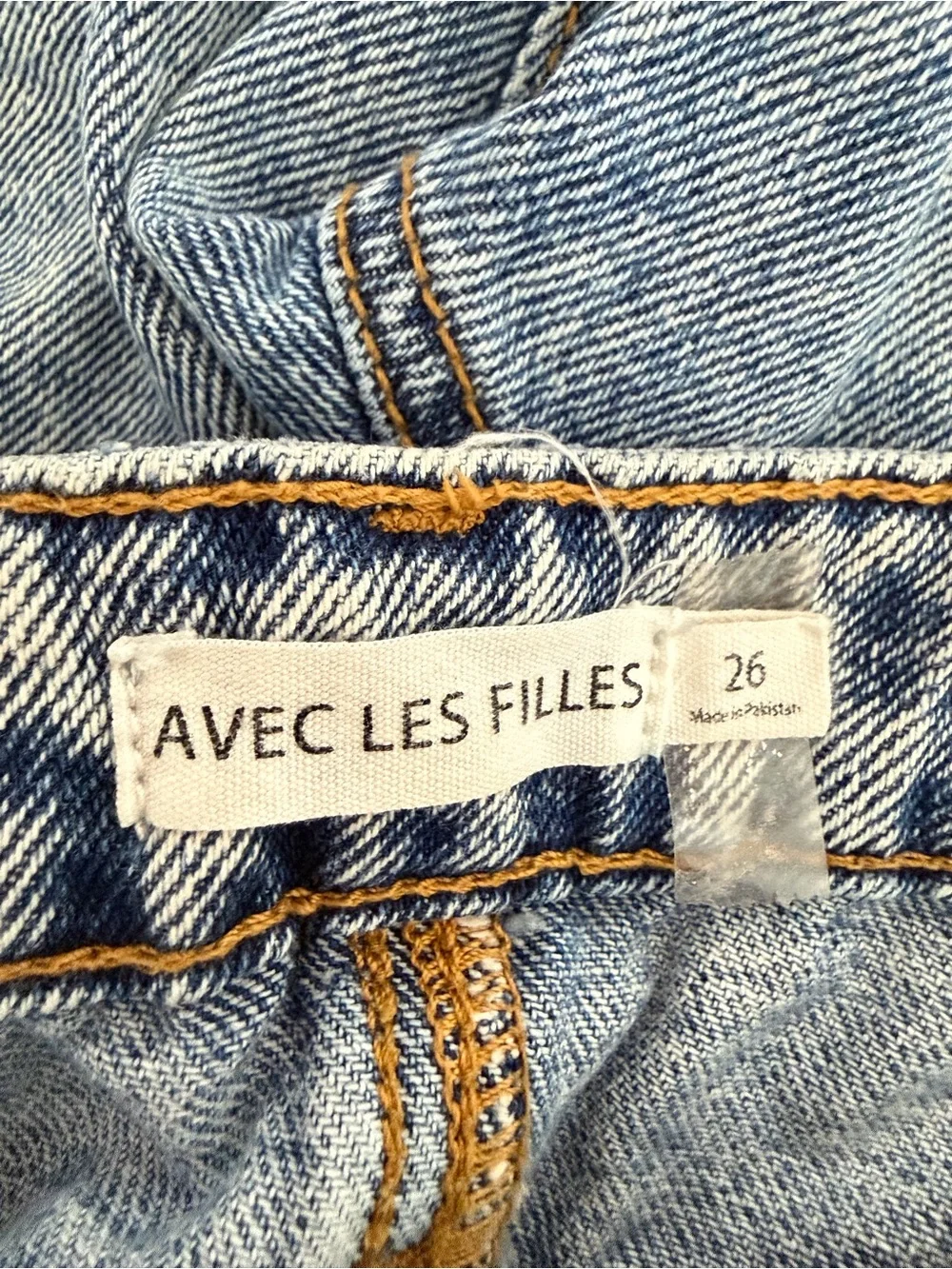 Avec Les Filles Distressed Denim Bermuda Shorts Size 26 8874